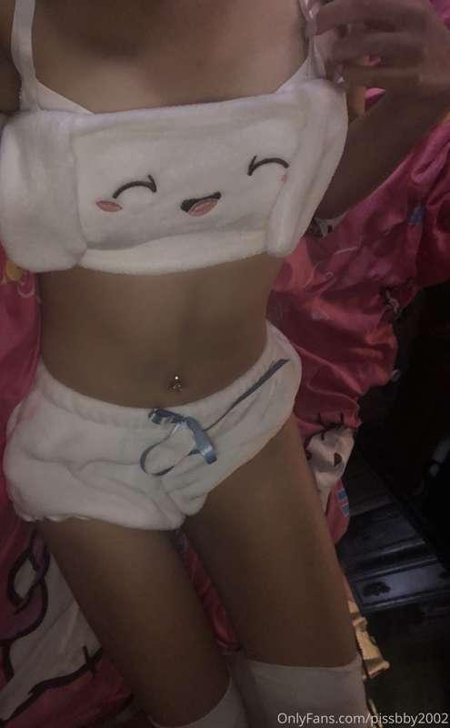 pissbby2002 image #0