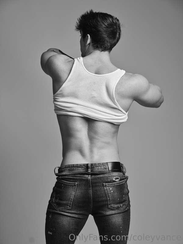 Them back muscles....