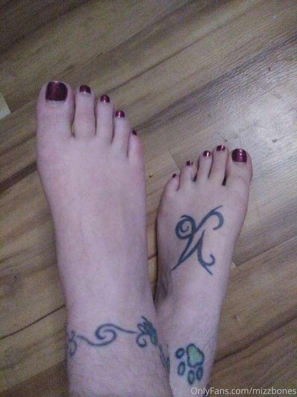 Where my feet lovers at 😜
🔽Drop a comment if you wanna a sex..
