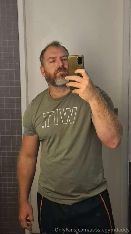 Up early for the gym. Who's working up a sweat today?