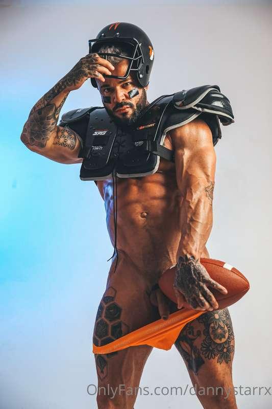 Who’s playing catch 😈