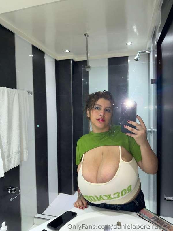 danielapereiraof21 image #3