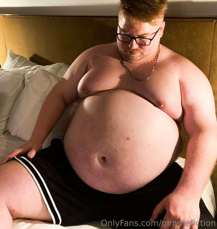 Can’t avoid that good hotel lighting!