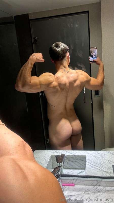 Do u want my ass? 🍑