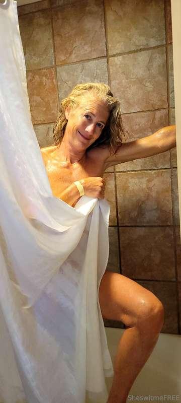 Shower time @sheswitme JOIN ME ANY TIME 