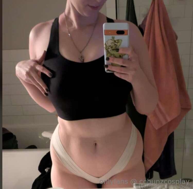 Heyo everyone~ Sorry I've been a bit absent. Slowly getting ..