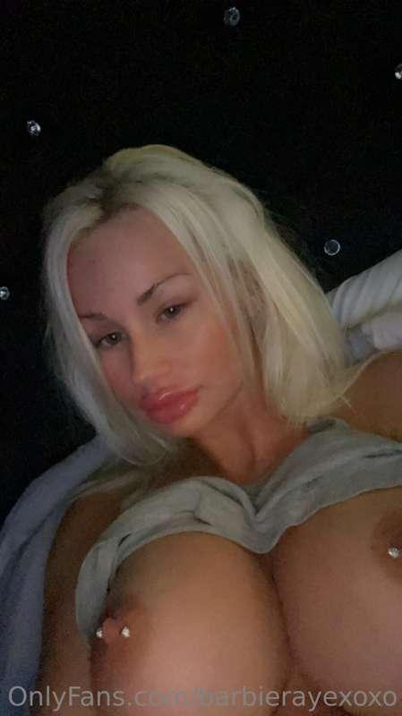 Cum on my tittys and my pretty little face 💦