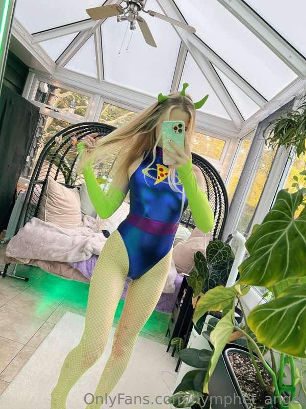 I’ll be waiting in my spaceship if anyone wants to give me a..