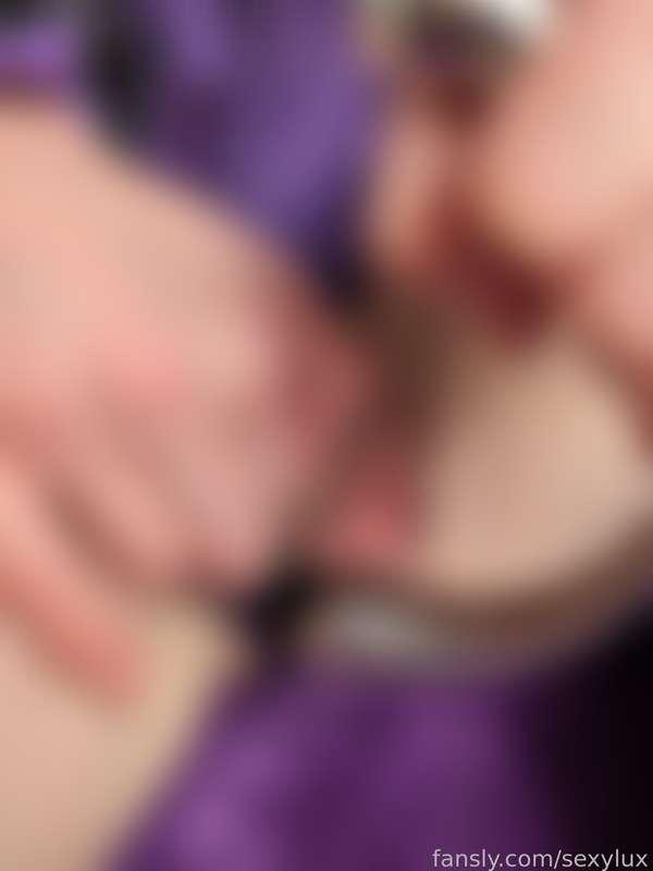 sexylux image #0
