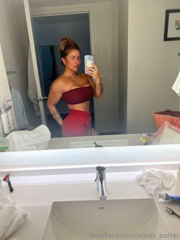 Gymming. Always. 🥰