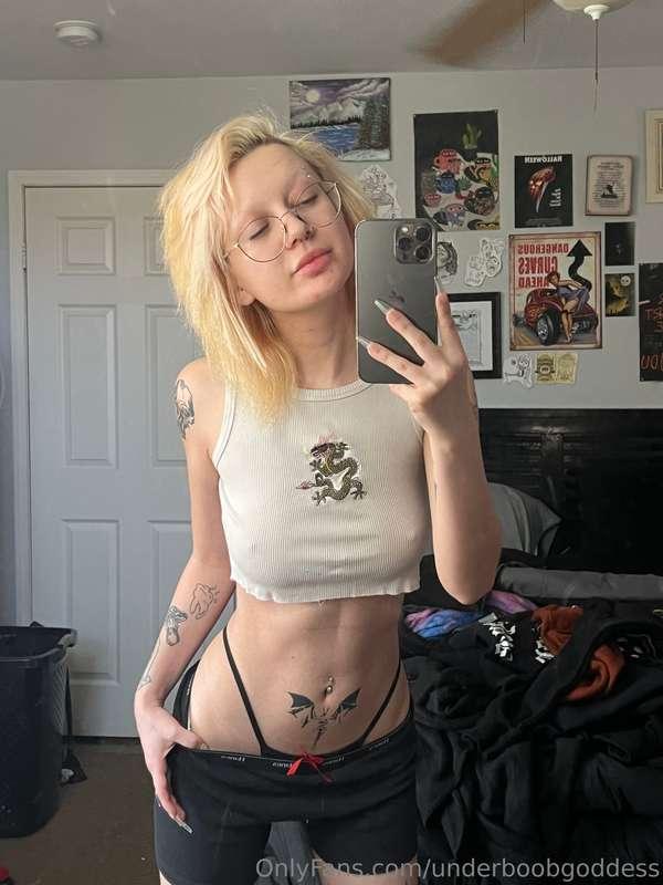 you can see my nipples through this shirt omg