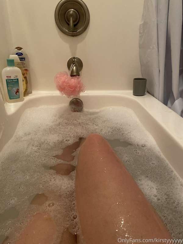 Bath time 😌😏