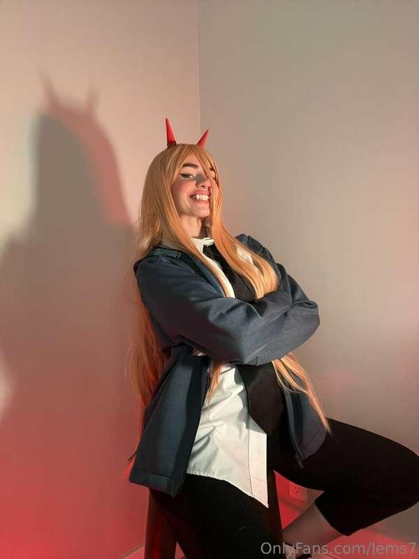 can u guess the cosplay? 💓