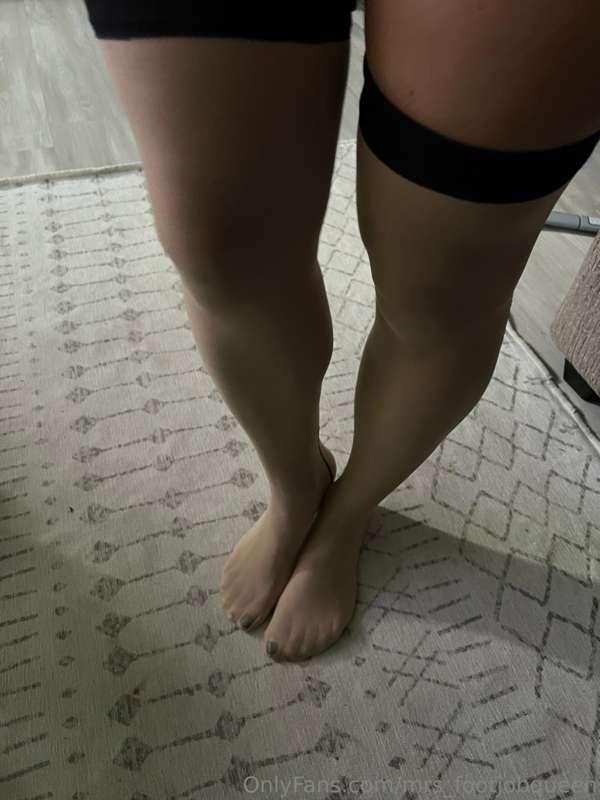 mrs_footjobqueen image #18