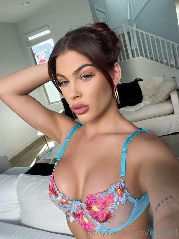 It's gonna be a great day🤭😘
