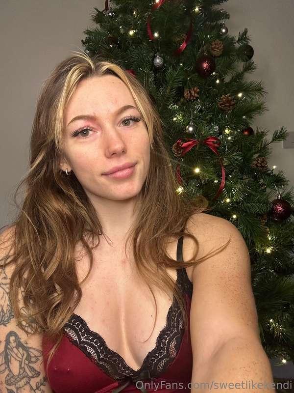 Who wants to watch me decorate my tree in my lingerie? 🎄