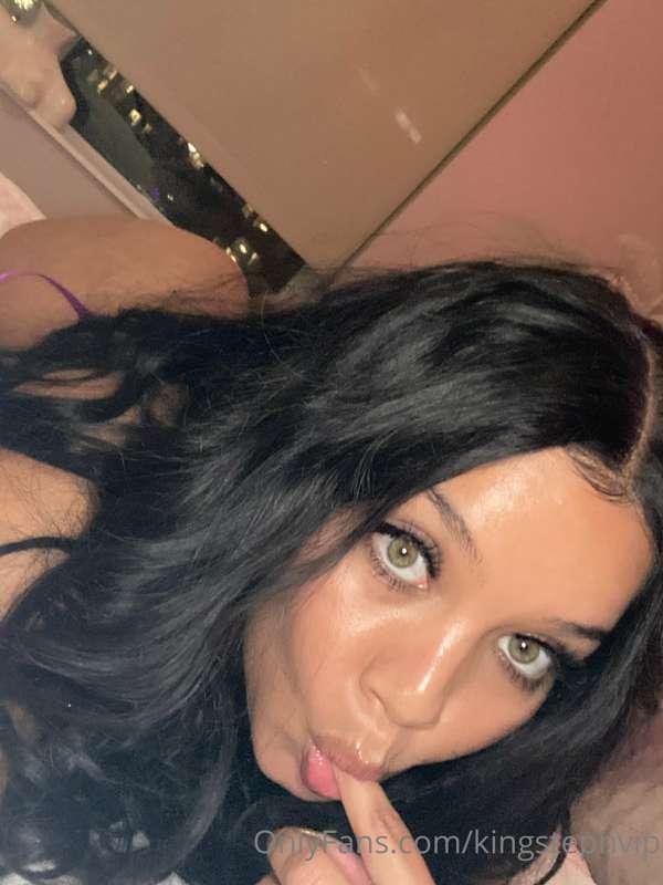 Give me something else to suck on today in your inbox babe🙈👅..