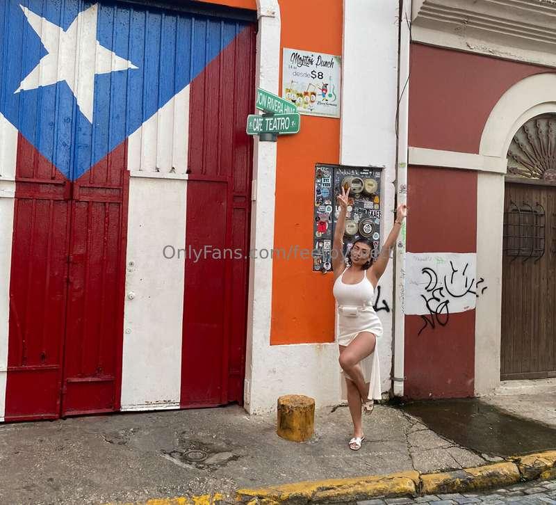 PROUD PUERTO RICAN 🇵🇷🇵🇷🇵🇷 our land is not garbage. 