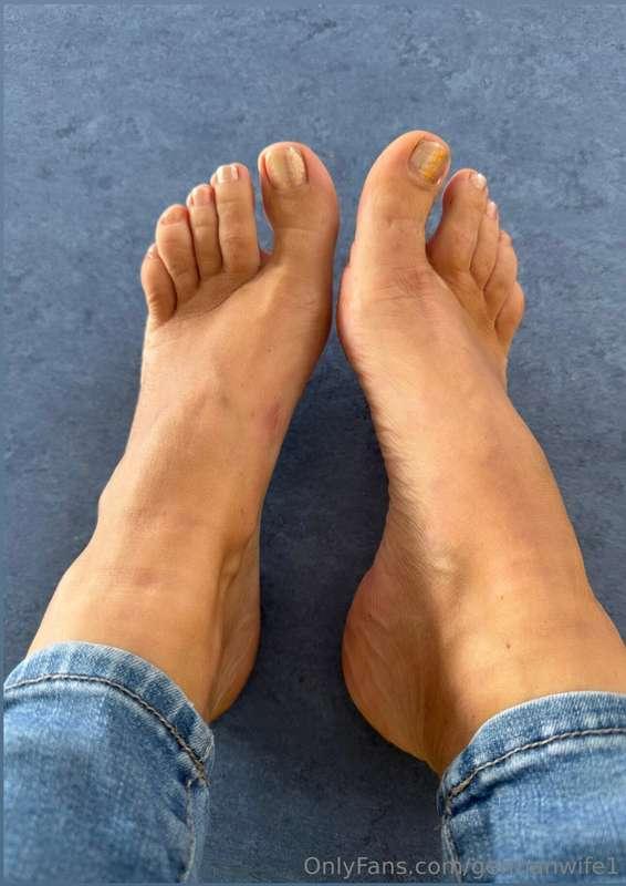 Schönen Freitag wünsche ich dir 🦶🙋🏻‍♀️🔥
