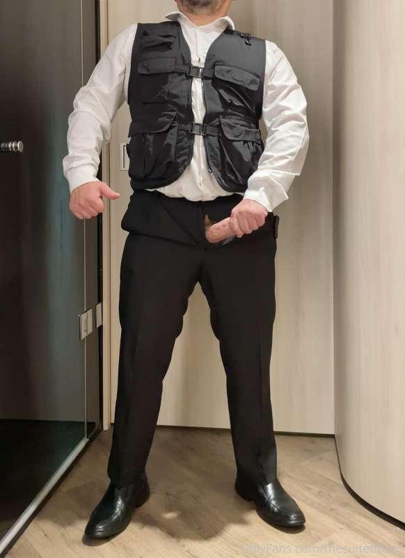 thesuitedboss image #0