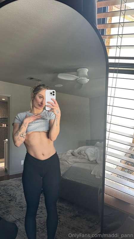 check your dms to make my pants come off 👀