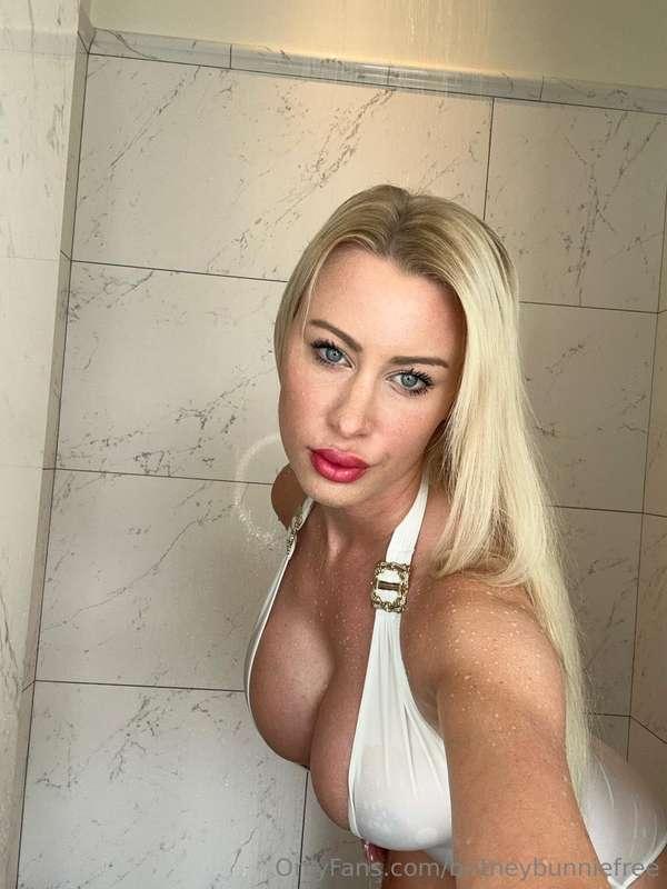 New content only my VIP site 

www.onlyfans.com/britneybunni..