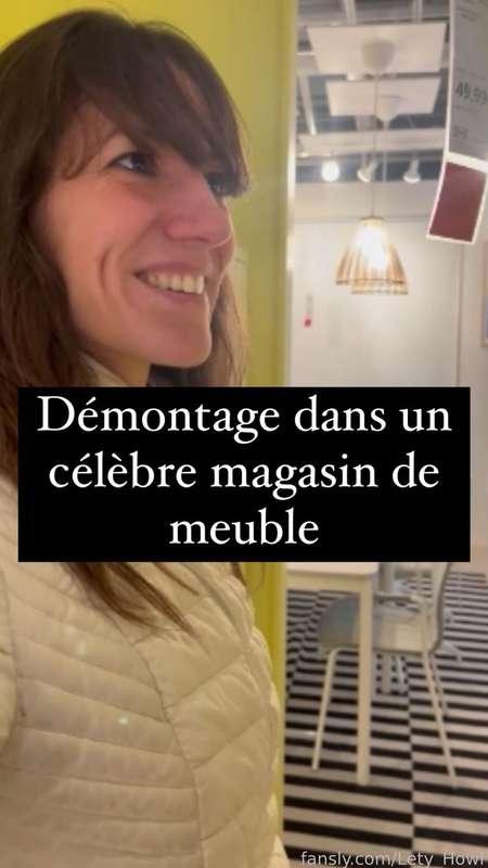 Lety Howl cherche une table à monter dans un célèbre magasin de meuble ... Je plaisante ! j'suis trop excitée pour m'occuper du mobilier ! Je fouille pour tomber sur un homme seul et lui demander de venir me démonter dans les toilettes public !
---
Lety Howl is looking for a table to assemble in a famous furniture store... Just kidding! I'm too excited to take care of the furniture! I search around to come across a single man and ask him to come and fuck me apart in the public toilets!