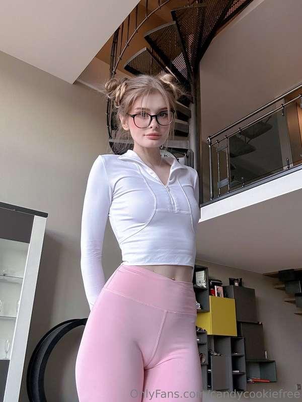 Hello dear!😘 Consider subscribing to my exclusive VIP⭐ accou..
