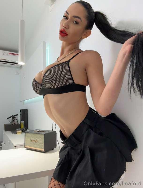I bet you're mouth wants to do naughty things to me🥵👿👅