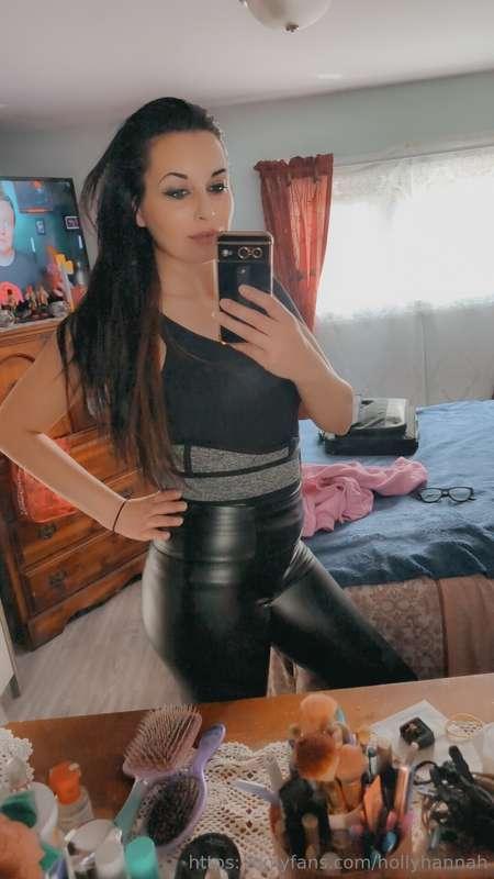 Ready for hot yoga 😅 🥵 🔥 🍑 