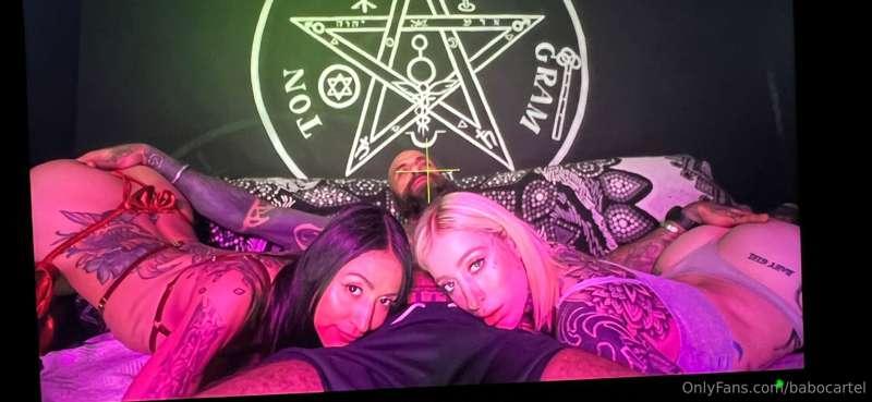 @gabylilygarza  @kellymedonly 
Algo bien pal OnlyFans 
Próxi..