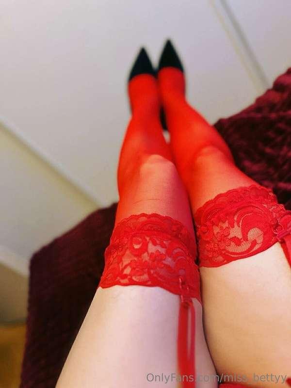 My legs are open now❤️ what would you like to have?😽