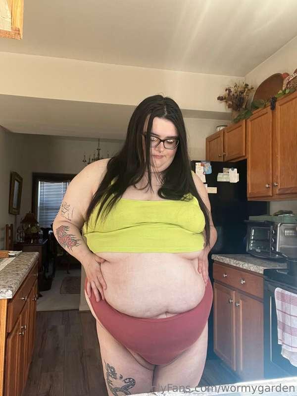 Let me be your “little” whale 🥺🐳