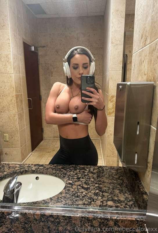 rebeccalovexx image #1