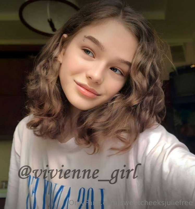 🅰️🅽🅶🅴🅻 🅵🅰️🅲🅴 ➔ @vivienne_girl 🧚🏻‍♂️𝑰 𝒂𝒎 𝒂𝒏 𝒊𝒏𝒏𝒐𝒄𝒆𝒏𝒕 𝒈𝒊𝒓𝒍 𝒘𝒉𝒐..