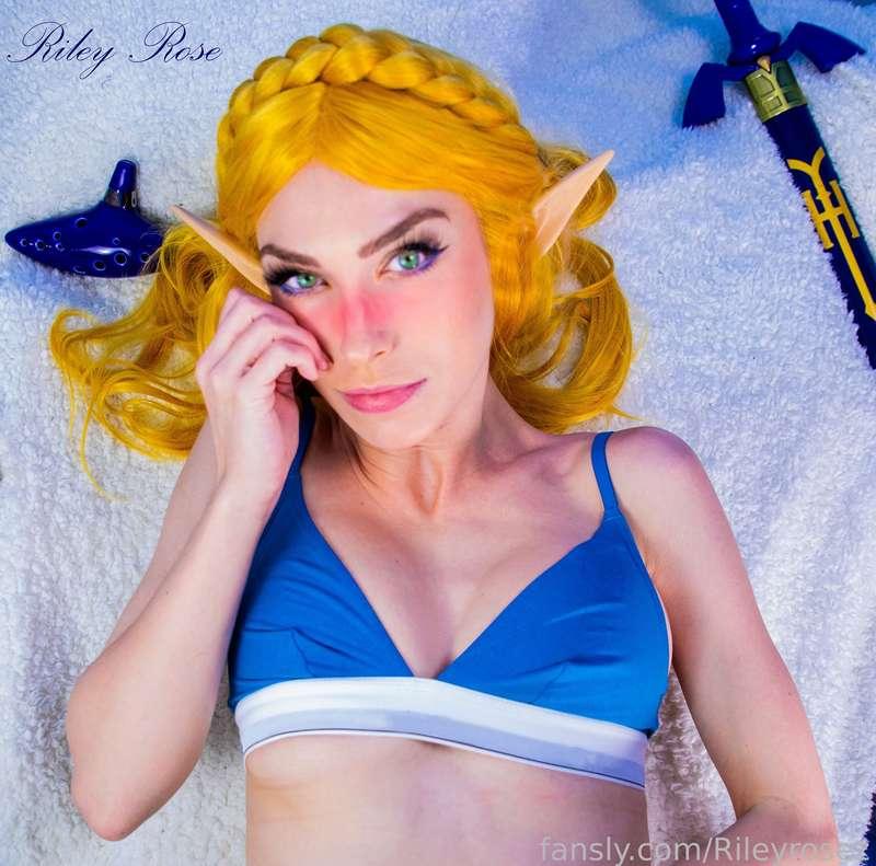 I DESPERATELY NEED TO PLAY THE NEW ZELDA GAME

I just bought many pieces for a new Zelda cosplay but I have to do EVERY VERSION OF ZELDA
#fyp #zelda #zeldacosplay #nintendocosplayer