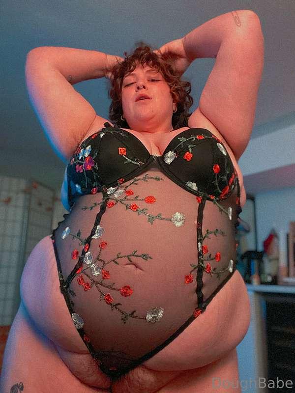 officially outgrown the 2x…even my pussy just eats it up