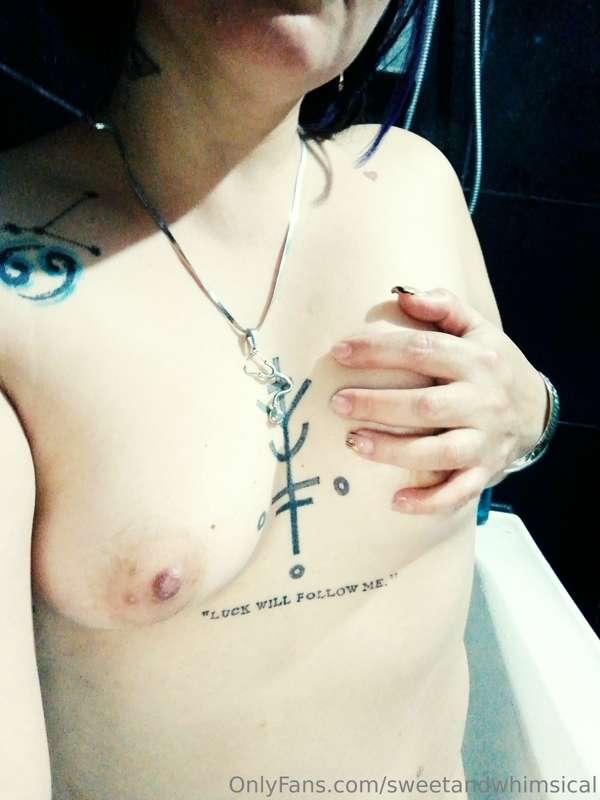 honey I'm waiting for you!!! Wait for your message.😋😋👉👌💦