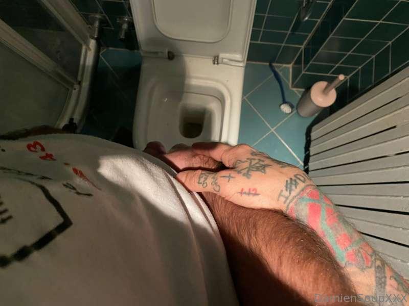 My and my big bear daddy @jonnyoblong needed to help him wit..