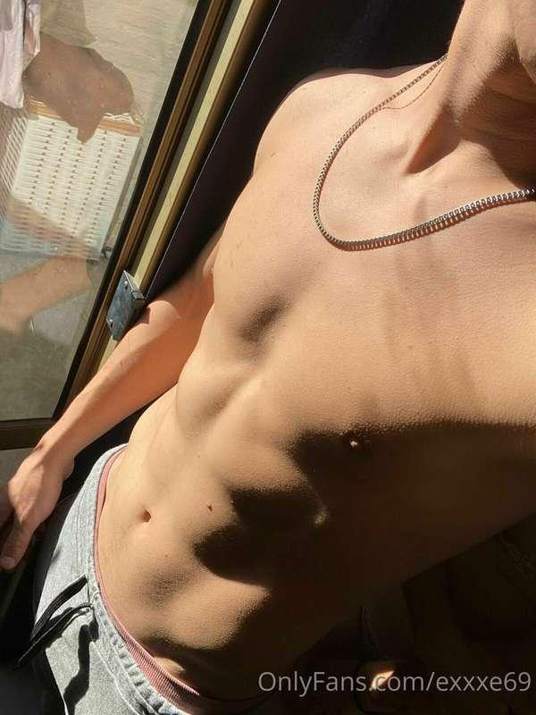 send me a tip and you will receive a video masturbating for ..