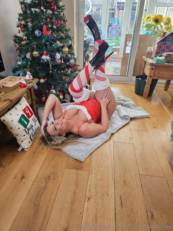 How early is too early for Christmas? This is a naughty xmas..