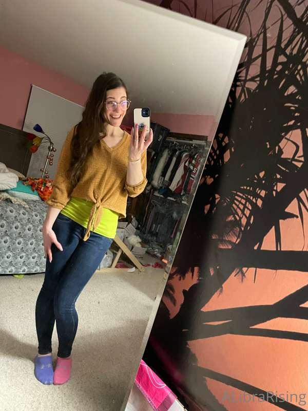 Just got this new sweater! What do you think? 😸
