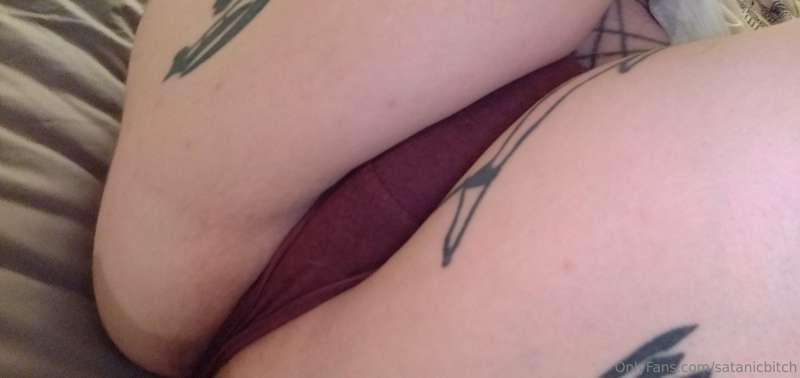 I hope you have a great black Friday 👅