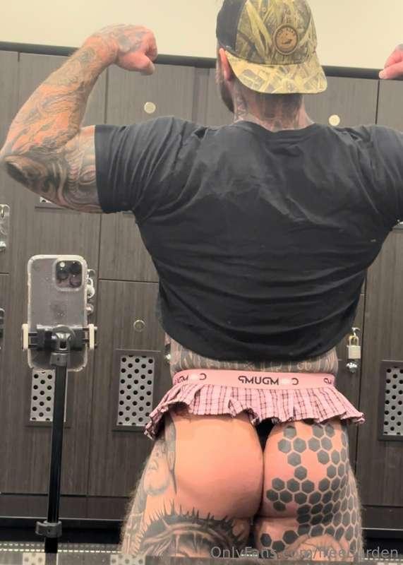 Rear double bi 💪
