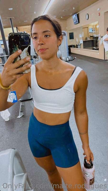 I’m really loving my body lately 😻 … I wanna share it all wi..
