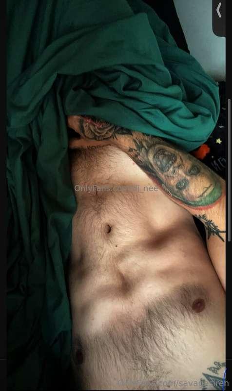 @dj_nee  Just A Naughty Dad Looking To Have FunI 😈 Personal ..