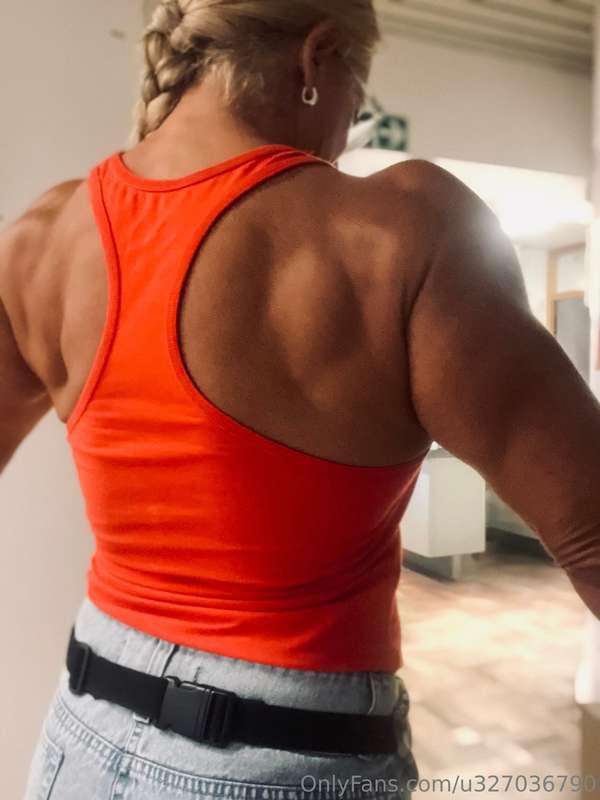 Strong back 💪😉