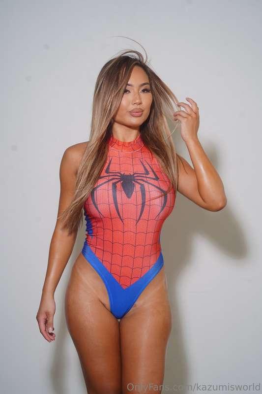Little cute spidey on your TL 🕷