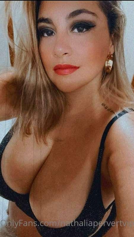 🔥@ashhleey89 🔥 @ashhleey89🔥

I am looking for a man who can ..