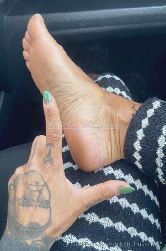 i know you wanna touch, Loser! 😉